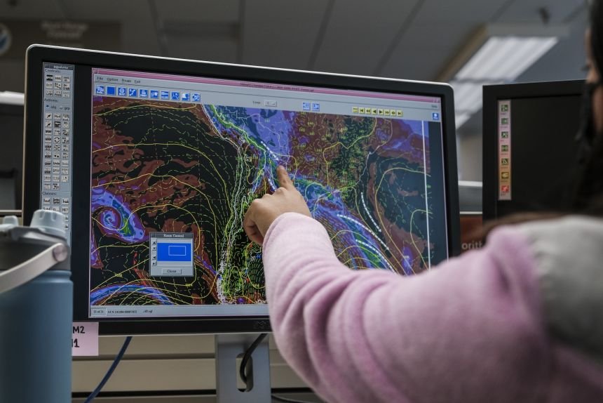 1. How to Check the Weather Forecast Accurately: A Complete Guide